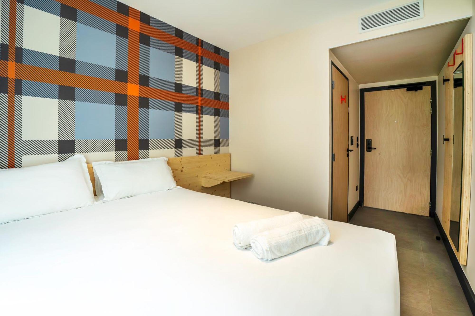 Easyhotel Marseille Euromed Eksteriør billede