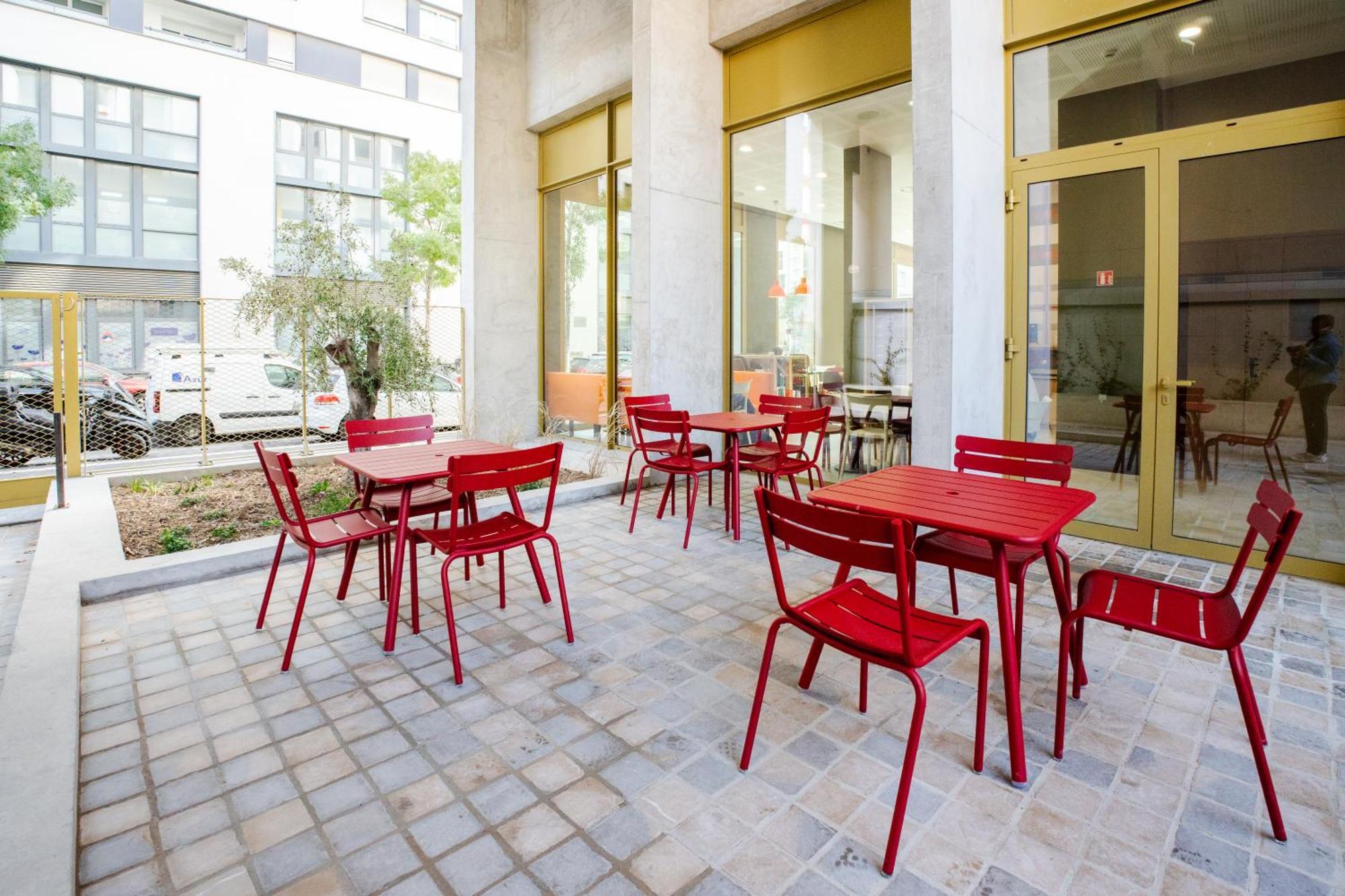 Easyhotel Marseille Euromed Eksteriør billede