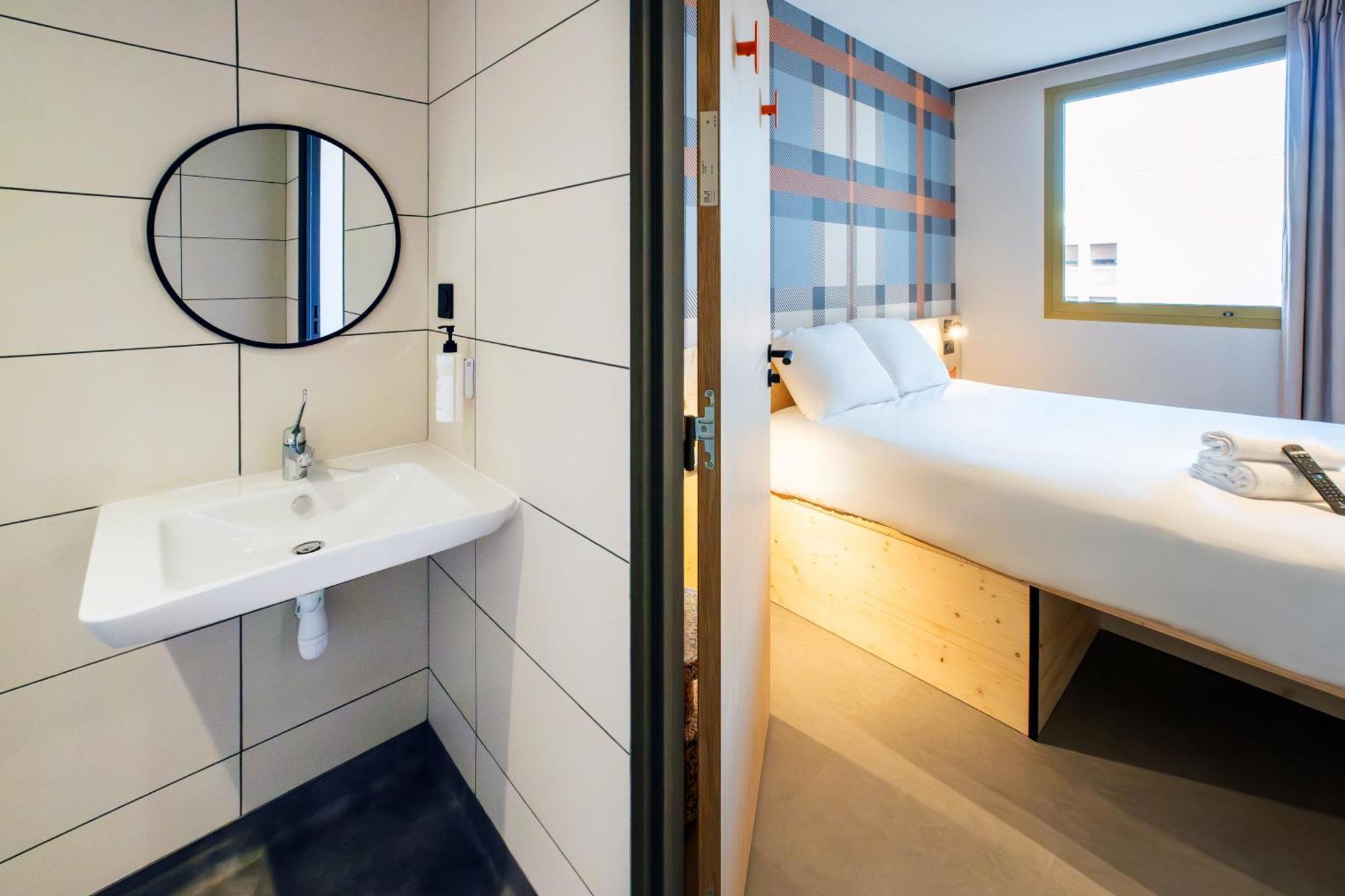 Easyhotel Marseille Euromed Eksteriør billede